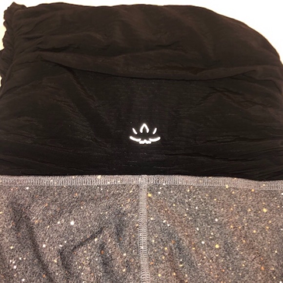 Beyond the Bump Leggings - Picture 14 of 16